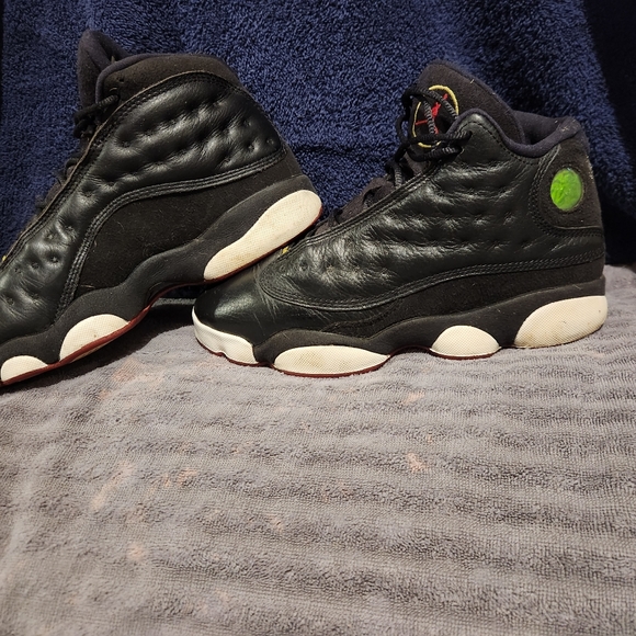 Jordans 13 youth size 7 - Picture 4 of 4